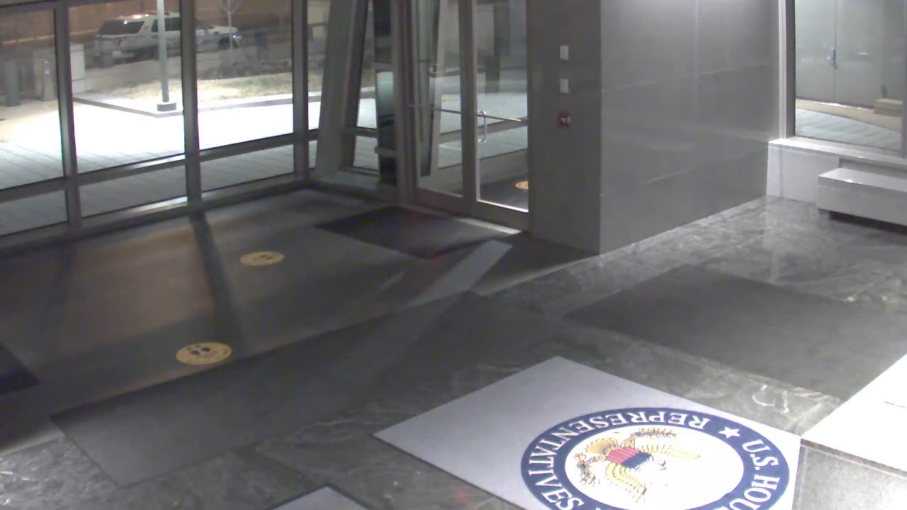 8484OHOB01ScreeningEast_2021-01-05_00h40min01s003ms.mp4