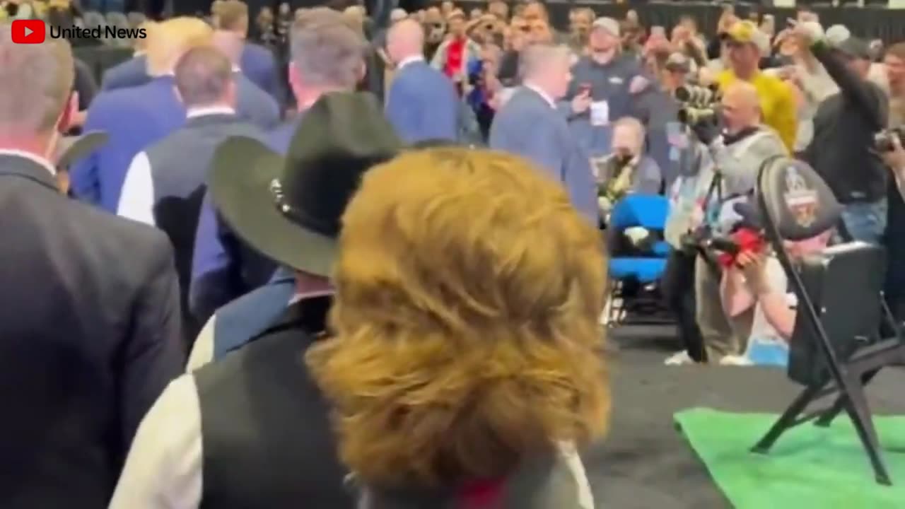 Big cheers for President Trump as he enters the NCAA wrestling championship.