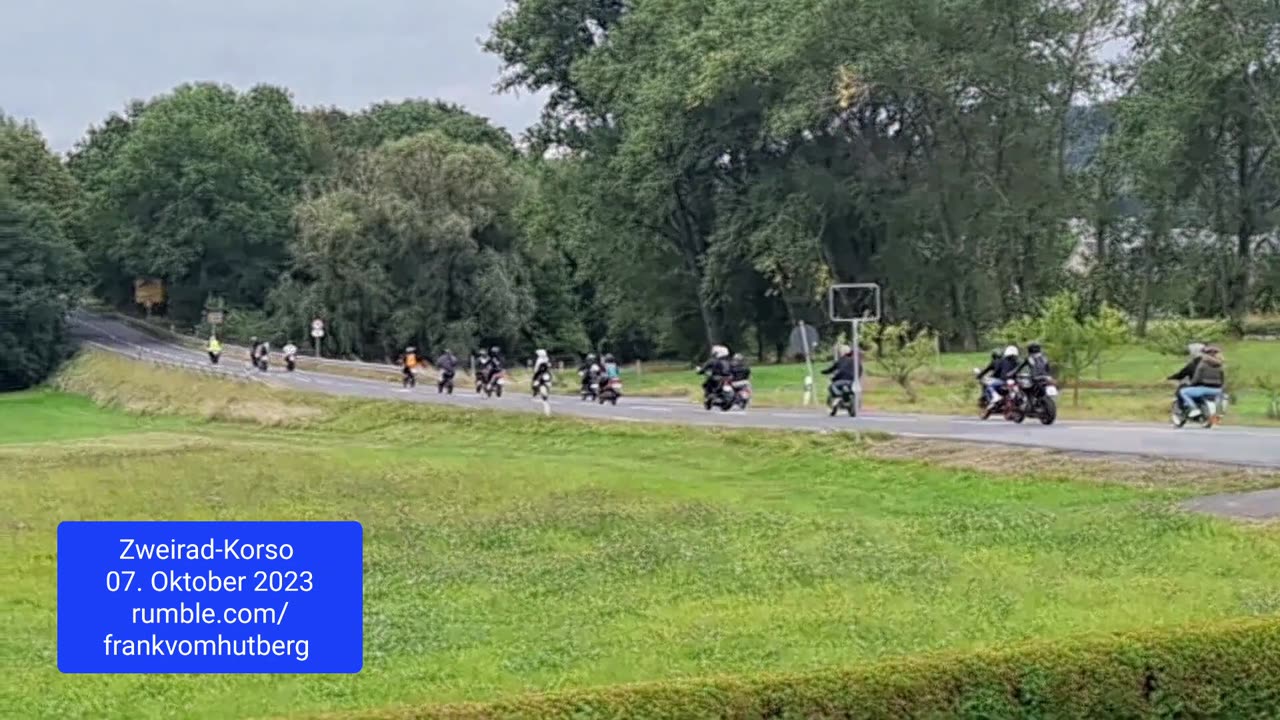 Zweirad-Korso von Kamenz nach Rammenau zum Andenken an tödlichen Verkehrsunfall, 07 10 2023