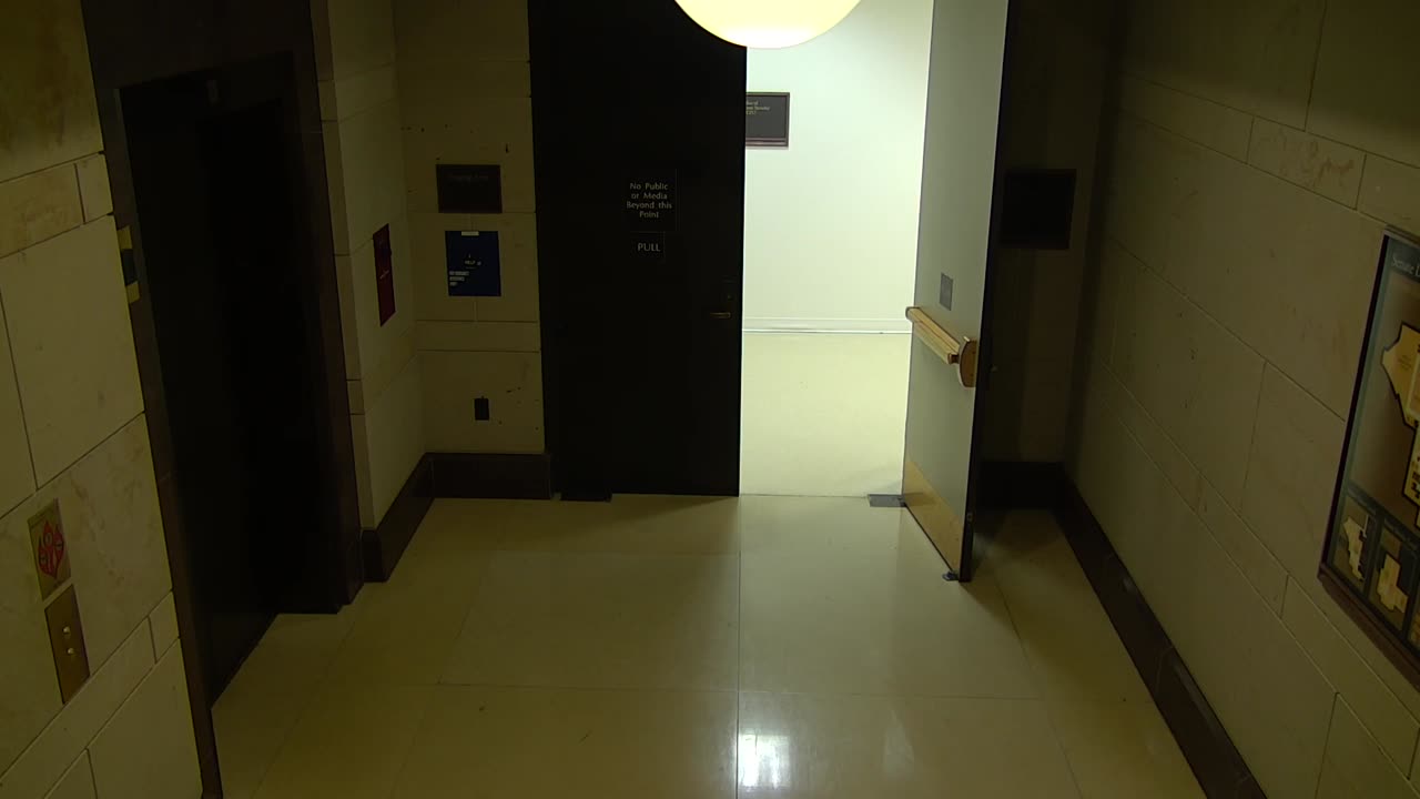 7088CVCLLSenateAtrium_2021-01-05_02h40min00s853ms.mp4