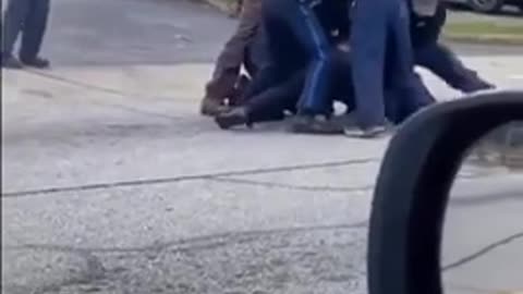 Citizens Step in to Save Cop Under Attack