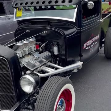 Monday Motor Madness # 105 - Truck For Haulin Azz