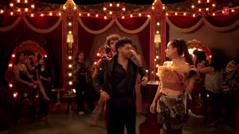 Designer (Full Video) Guru Randhawa, Yo Yo Honey Singh Ft. Divya Khosla Kumar | Mihir G | Bhushan K