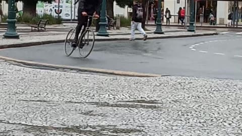 Skid fixed gear