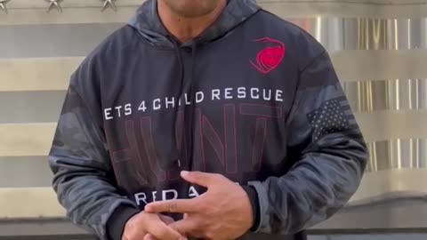 HUNT Hoodie : Vets 4 Child Rescue HUNT PREDATORS