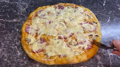 Your loved ones will be delighted!!! 😋 delicious PIZZA in five minutes