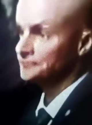 From Trumps court date last week in NYC….nice eyes! Lizard!