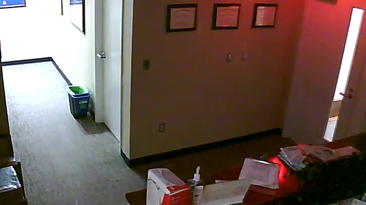 8027FCOB05Suite520AOC-OSPLobby_2021-01-05_01h40min01s027ms.mp4