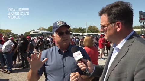Steve Gruber visits with Buck Skinner