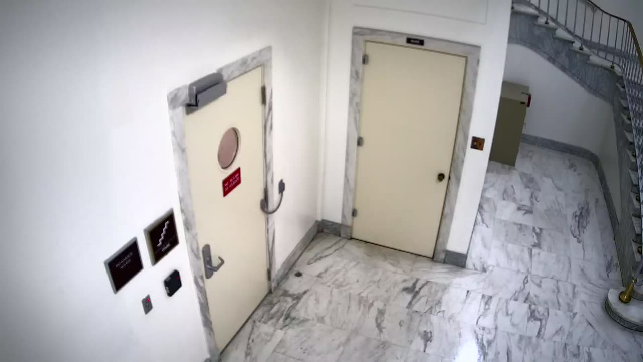 6130RHOBGRRGST4Stairwell4_2021-01-06_16h40min02s463ms.mp4