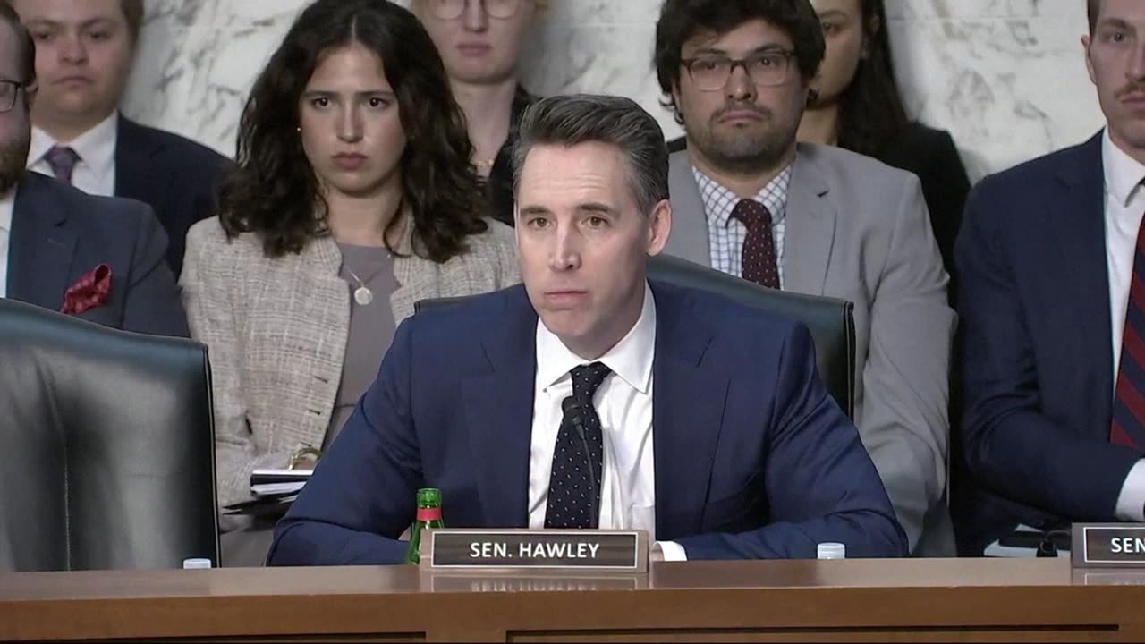 Missouri Sen. Josh Hawley grills Boeing’s CEO