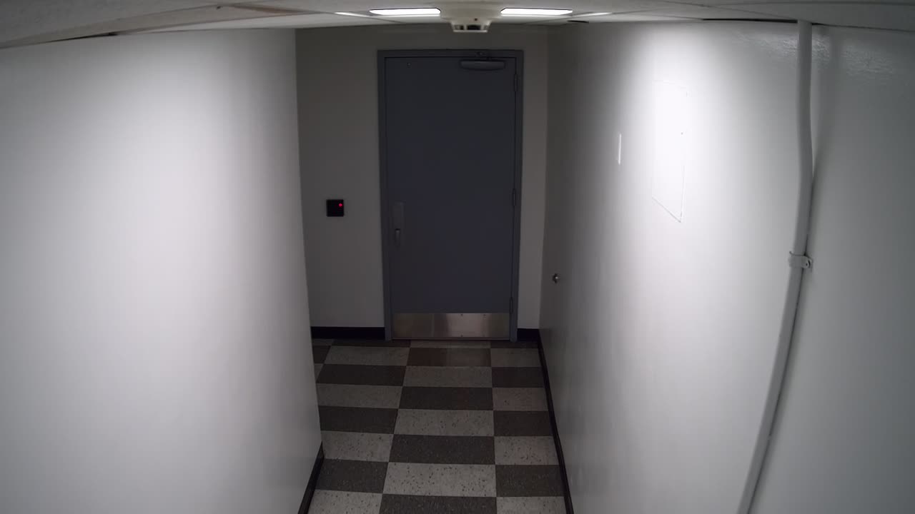 6122RHOBG2G204BLobby4_2021-01-05_06h00min02s223ms.mp4