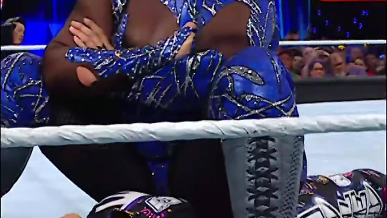 #WWE # SmackDown always has Nia Jax's back!