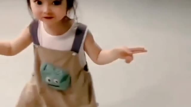 The best funny dance by the kid