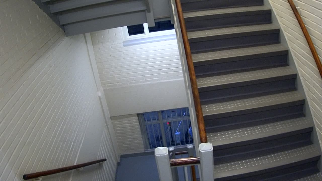 3895FHOB05Stair7_2021-01-05_07h09min29s337ms.mp4