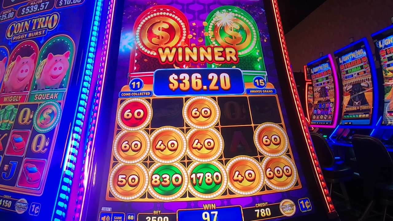 Coin Trio Piggy Burst Slot Machine Free Games Bonuses Jackpots!