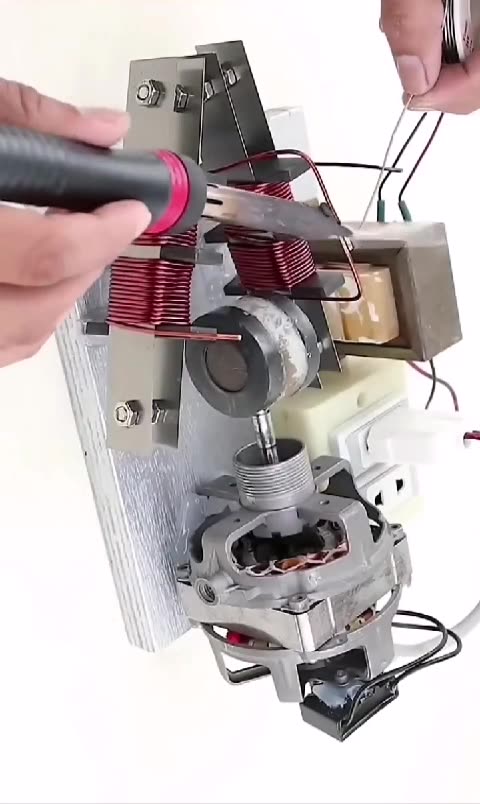 FREE ENERGY. Amazing Way To Generate High Power Electricity Free.