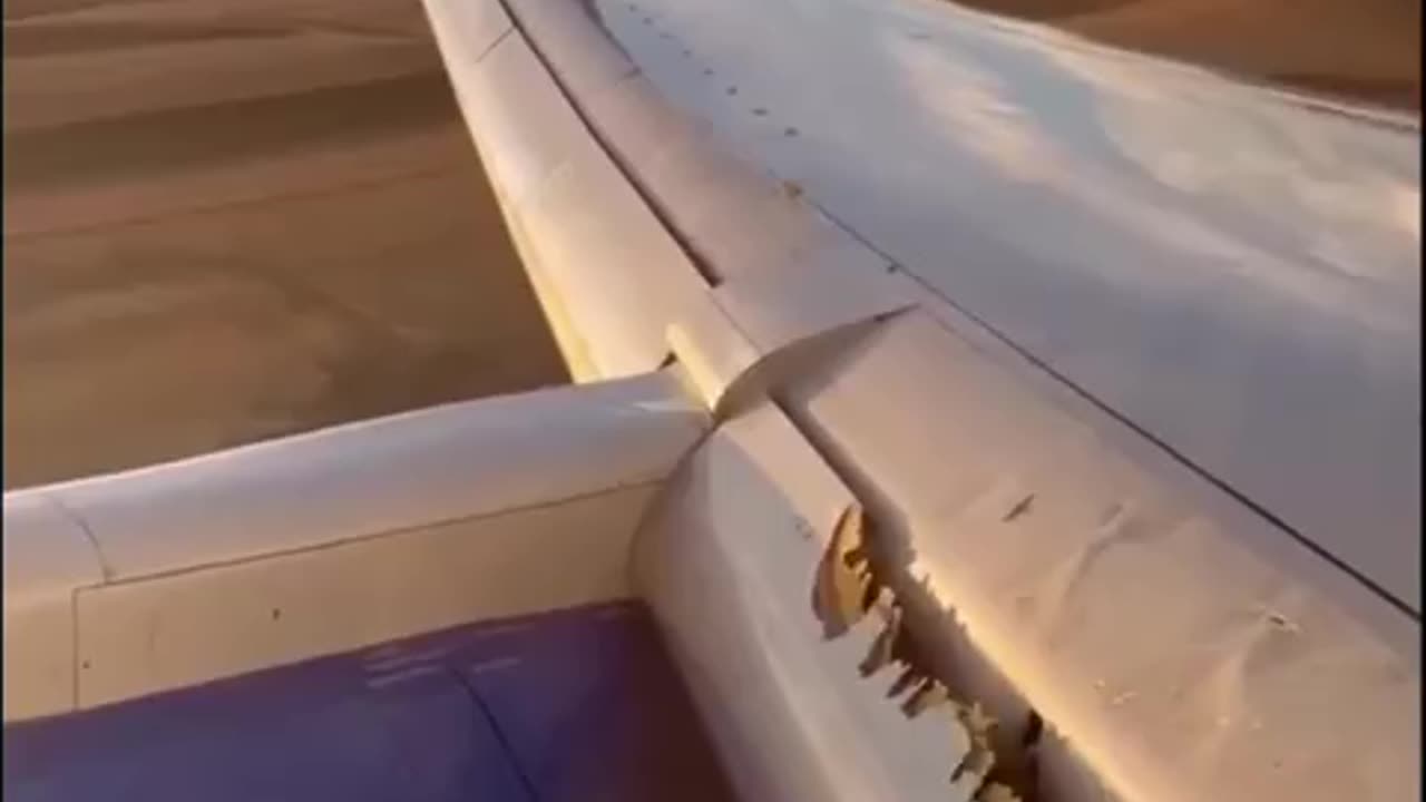 San Francisco Bound Boeing 747 Wing Comes Apart Mid-Flight