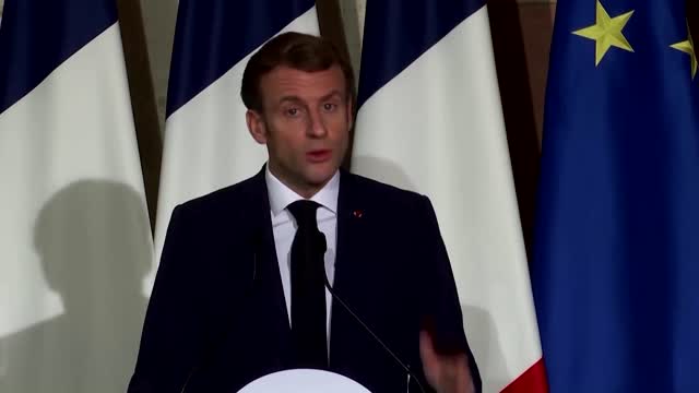 Britain is not 'serious' on migrant crisis: Macron