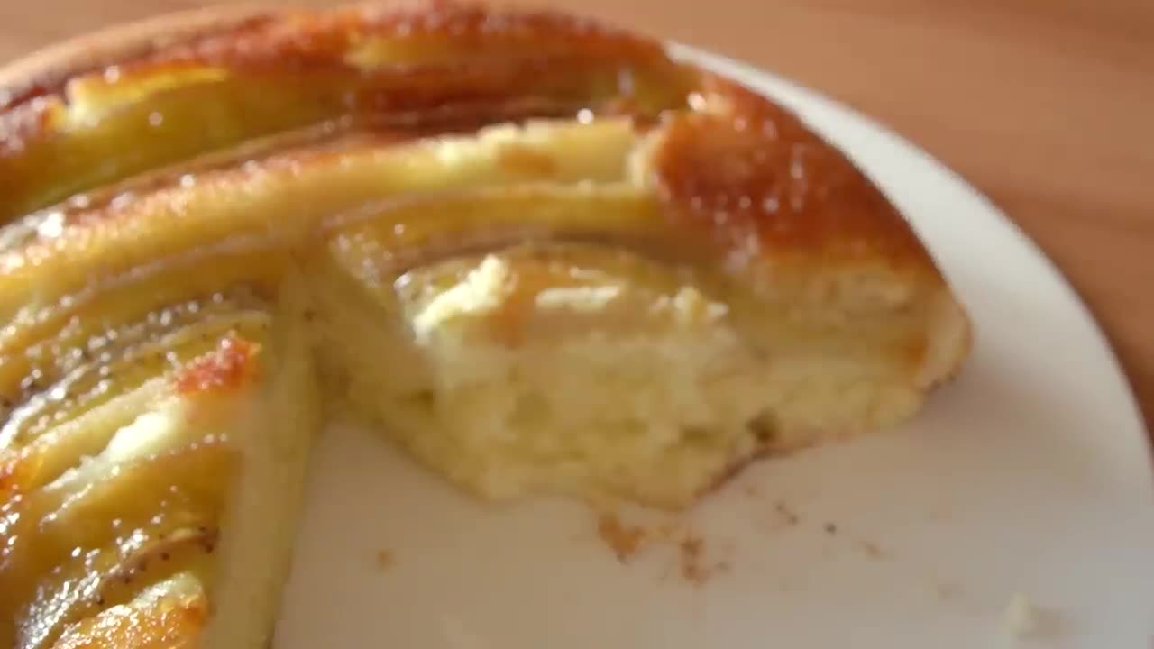 [No-Oven] Banana Cake with 1 Egg and 2 Bananas/Super Simple Recipe/Banana Upside Down Cake