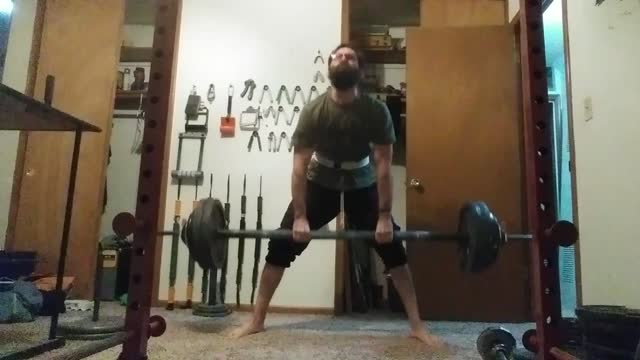Axlebar deadlift