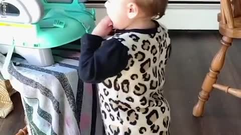 Giving us life with Mom's baby dancing hahahaha!!!!!