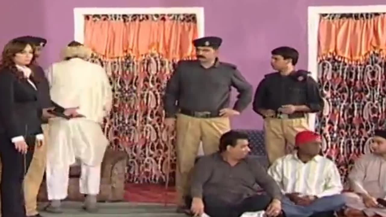 Pakistani funny stage drama short video