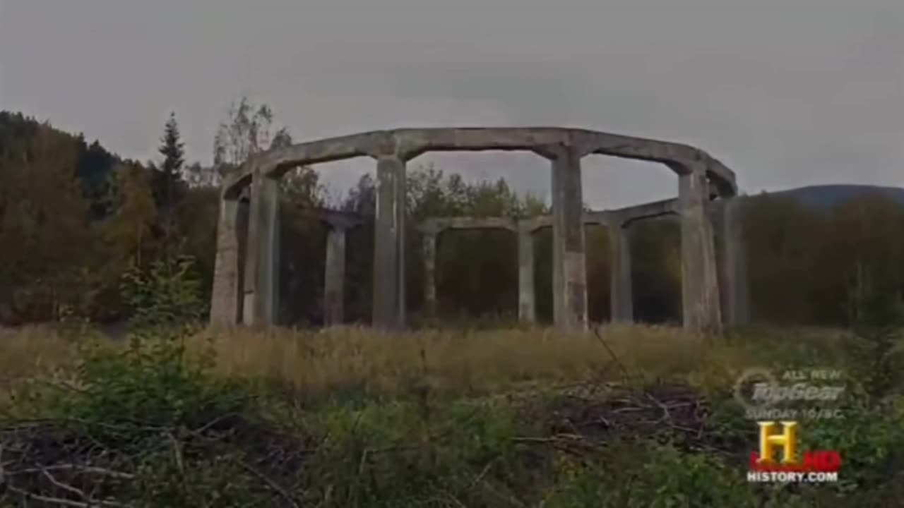 Die Glocke (German: [diː ˈɡlɔkə], "The Bell") in "The Henge." "Wunderwaffe."