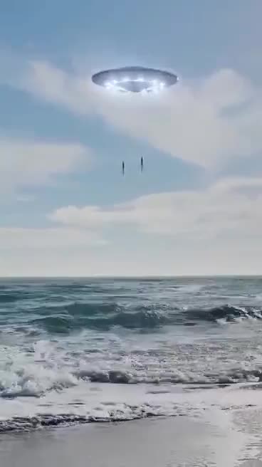 UFO AT SEA ABDUCING FISHES 2023