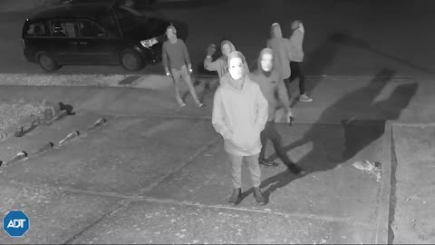 Nov 1 2019 1.0 Antifa show up at Andy Ngo's home with masks