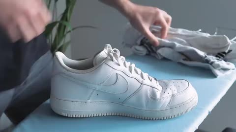 How To PERFECTLY Get Creases Out Of Air Force 1s w/Bonus Tips!