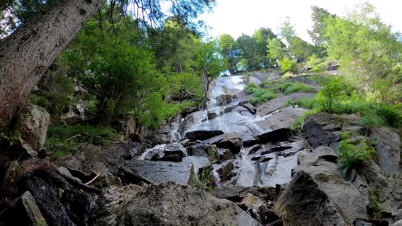 Zen Meditation, Relaxing Piano Music with Water Sounds • Peaceful Water Sounds