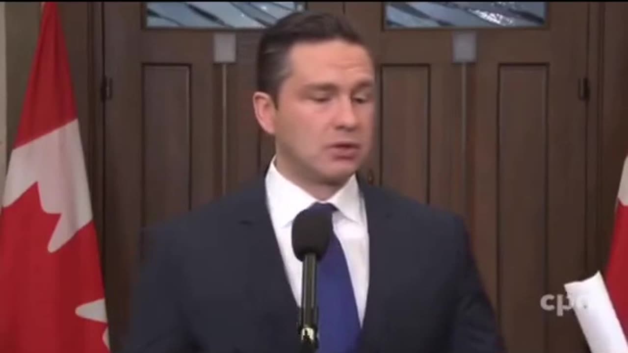 Pierre Poilievre destroys "Woke" lamestream media reporter.👍🇨🇦