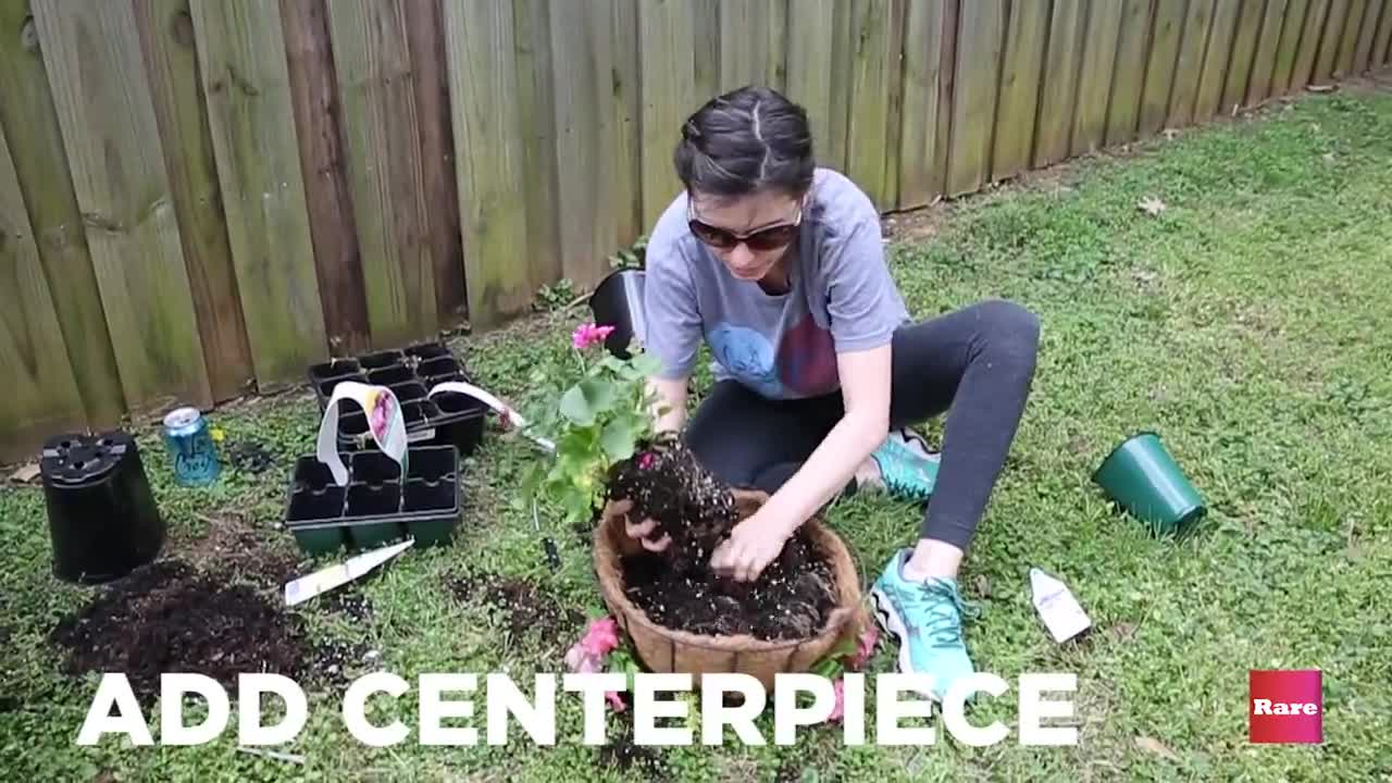 Hanging Basket Trick with Elissa the Mom | Rare Life