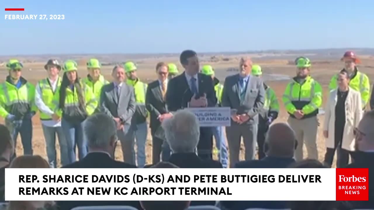 Pete Buttigieg and Sharice Davids Celebrate Construction Of New Kansas City Airport Terminal