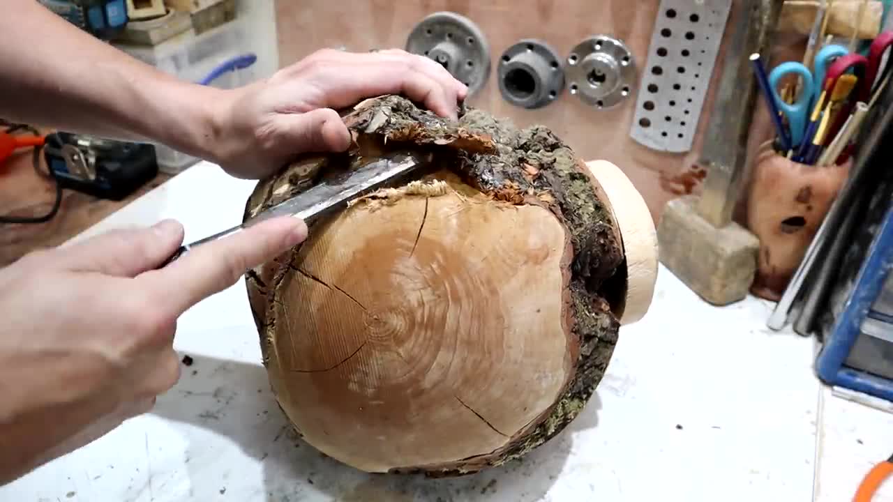 Woodturning - Planet Lamp