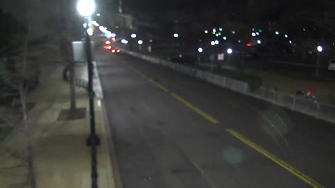 0936RHOB00IndepAveSWEastofTaxi_2021-01-05_02h20min00s097ms.mp4