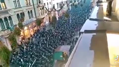 Austrians defying the illegal lockdown of unvaccinated citizens - Protest