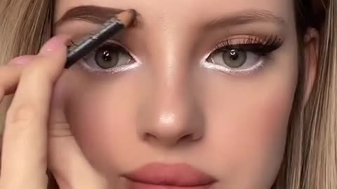 Mistakes in drawing eyebrows that most girls make - makeup tutorial