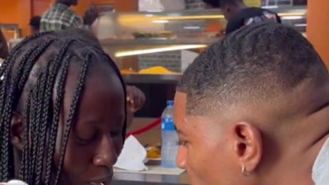 Relationship people de vex me.😡