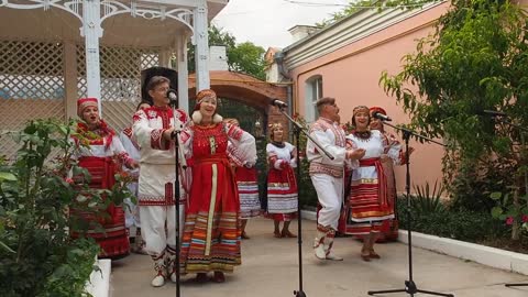 Арт-вечер "Русская красавица" в музее Б. Кустодиева. Фольклорный ансамбль «Астраханская песня»