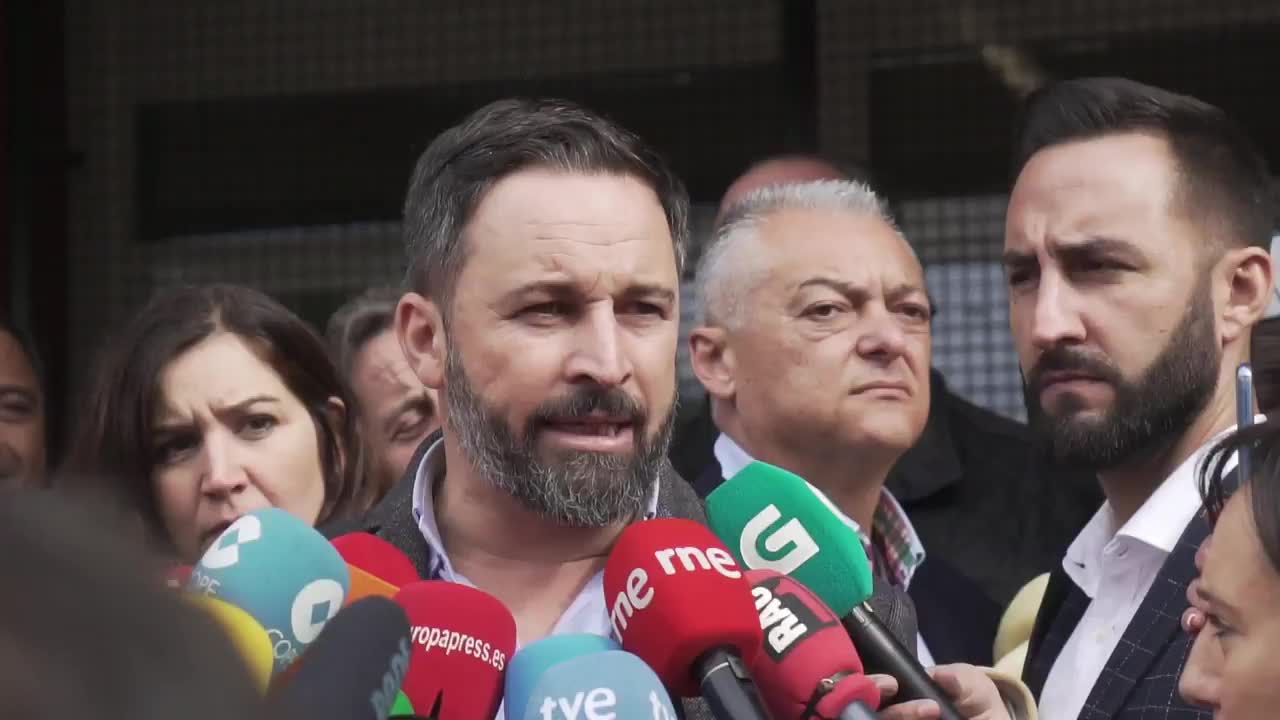 Abascal espera que el 10N "sirva para afianzar la unidad de España y la libertad"