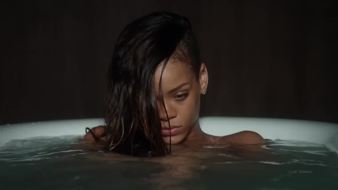 Rihanna - Stay ft. Mikky Ekko