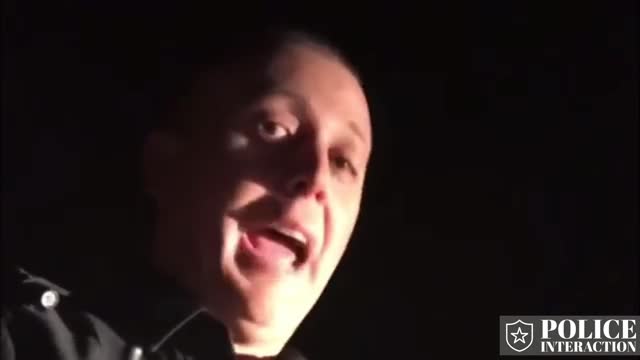 GUY DEFENDS HIS RIGHTS - ID REFUSAL