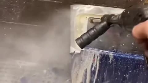 Car paint cleaning