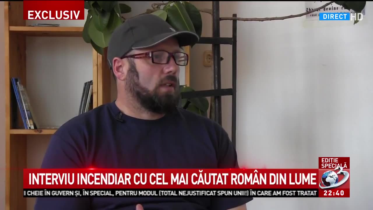 "Coldea se poarta ca un schizofrenic, are atacuri de panica subite" - faimosul hacker Gucciffer