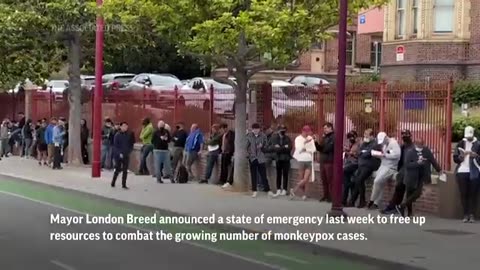 In San Francisco, people wait for hours for the monkeypox vaccine.