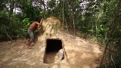 Building 3 In 1 Curving House Underground Grapevine Recipe And Swimming Pools Around