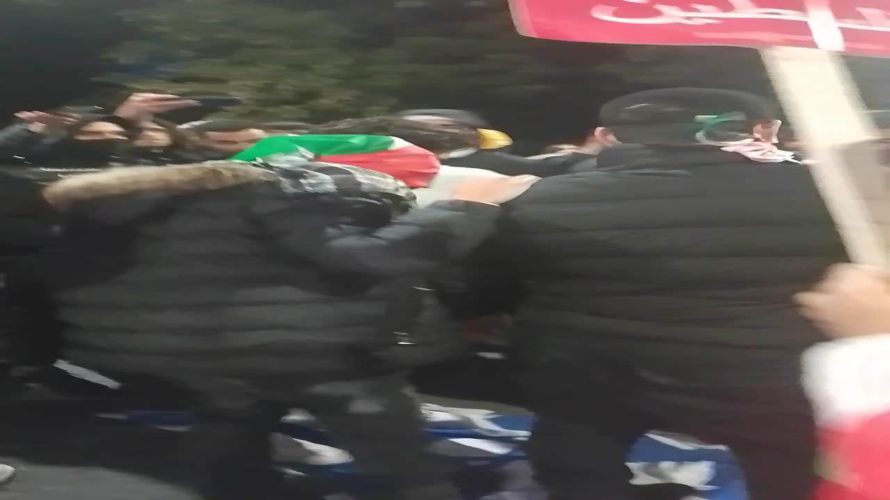 muslims trample Israel flag London