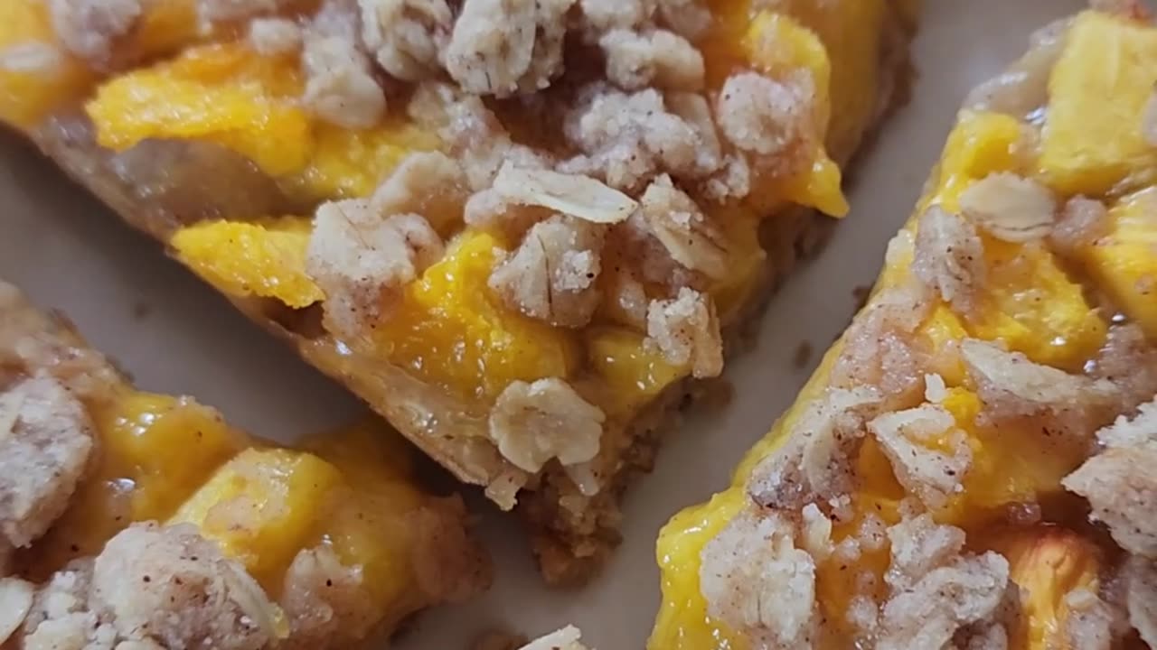 Peach Crumble Bars